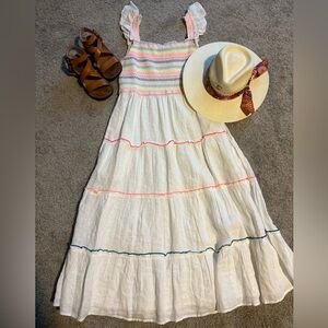It’s time to Fiesta in this NWOT Vineyard Vines tiered dress, with pockets!